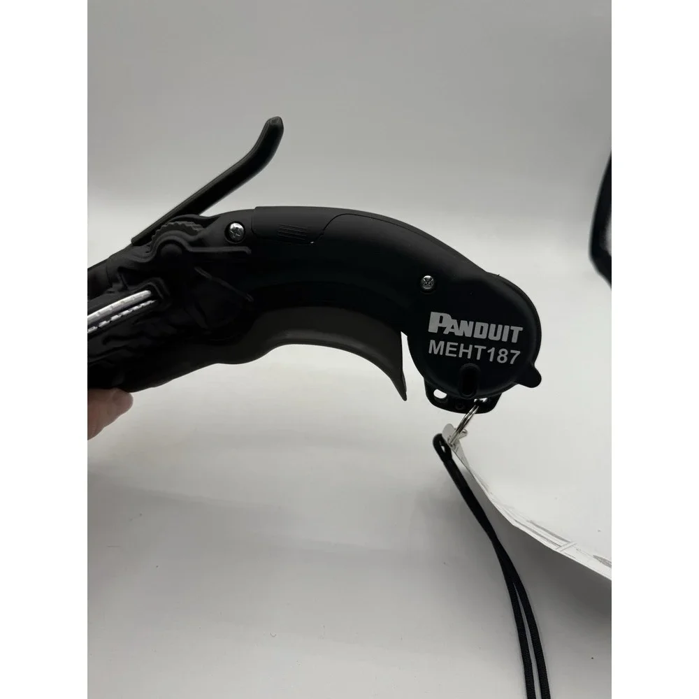 Panduit MEHT187 Embossing Hand Tool, On-Site Marking w/ Case, Tags &‎ Wire EUC